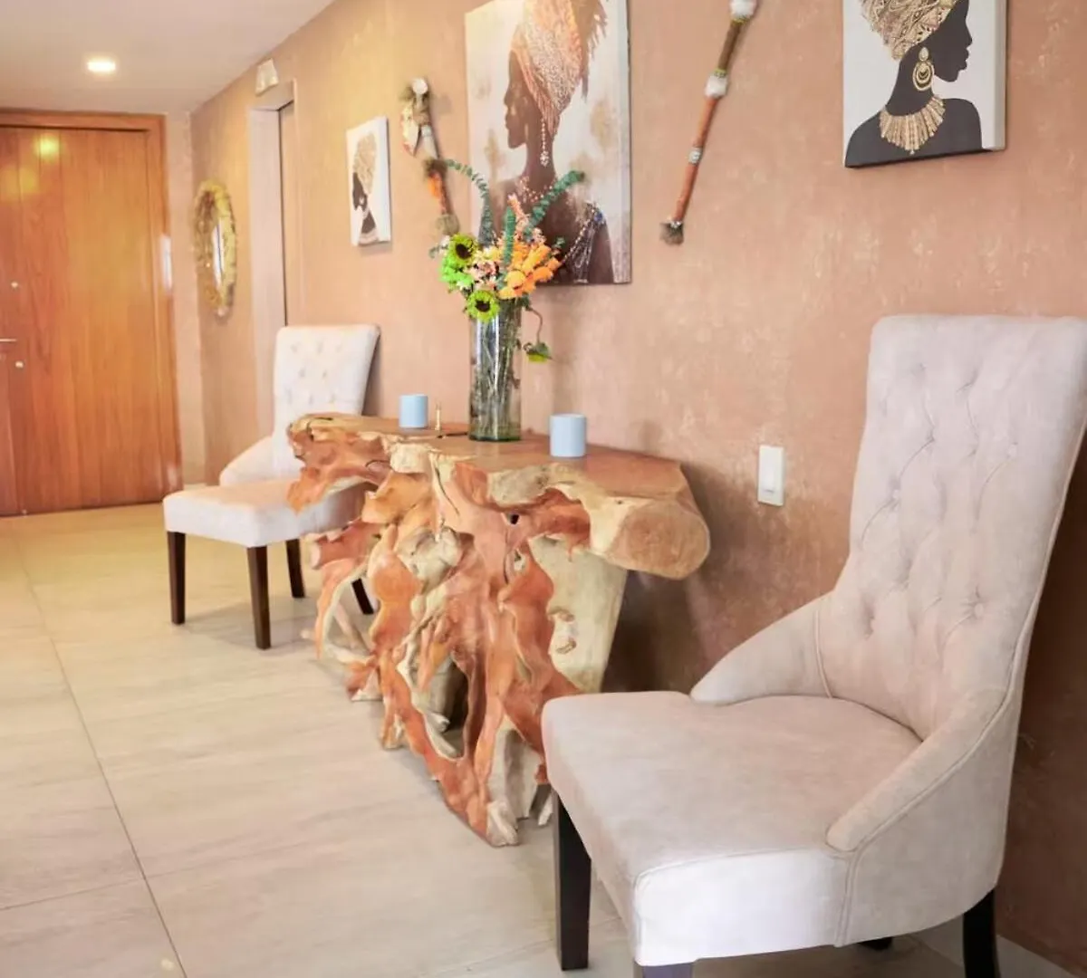 アパート メデジンAmazing Ph In Poblado 5Bd & Heated Pool!アパートメント