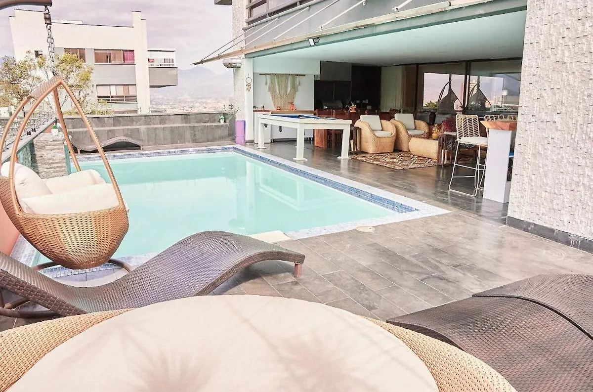 メデジンAmazing Ph In Poblado 5Bd & Heated Pool!アパートメント アパート メデジン