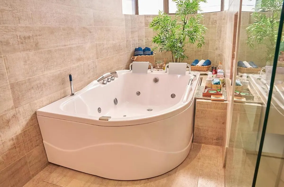 メデジンAmazing Ph In Poblado 5Bd & Heated Pool!アパートメント アパート メデジン