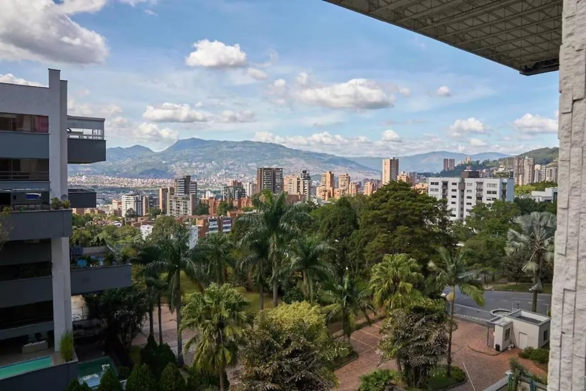 メデジンAmazing Ph In Poblado 5Bd & Heated Pool!アパートメント 0*, メデジン コロンビア