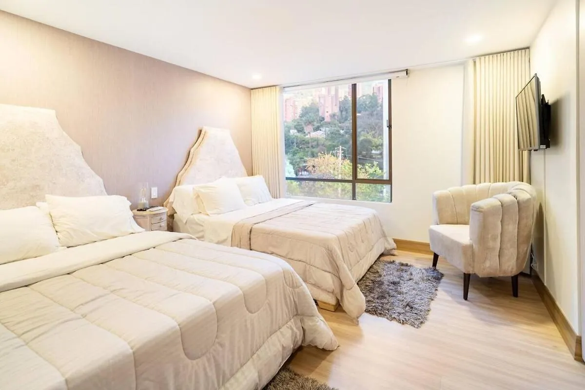 メデジンAmazing Ph In Poblado 5Bd & Heated Pool!アパートメント 0*, メデジン コロンビア