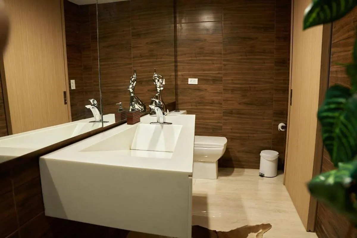 メデジンAmazing Ph In Poblado 5Bd & Heated Pool!アパートメント