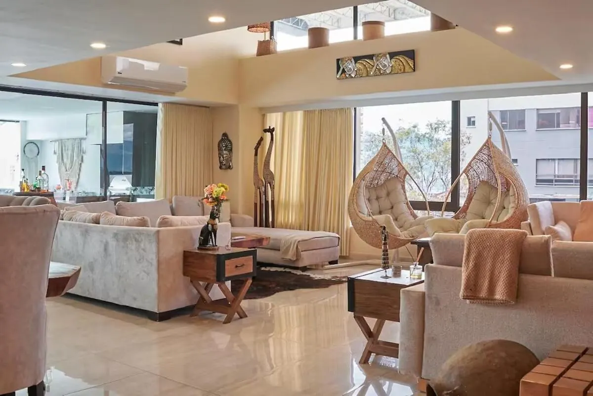 メデジンAmazing Ph In Poblado 5Bd & Heated Pool!アパートメント 0*, メデジン コロンビア