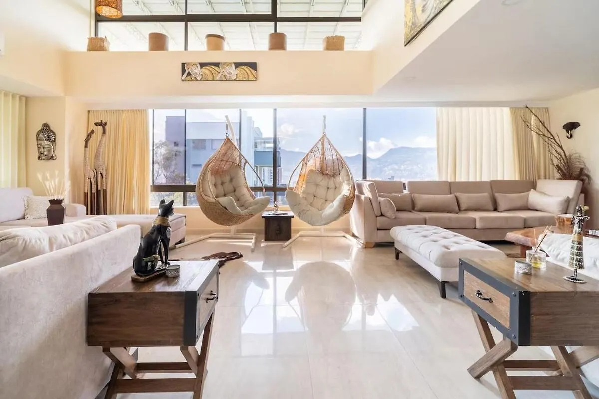 メデジンAmazing Ph In Poblado 5Bd & Heated Pool!アパートメント 0*, メデジン コロンビア