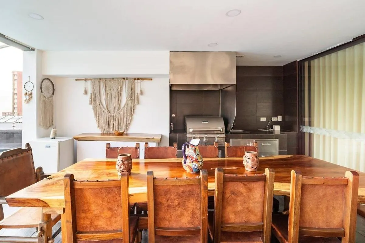 メデジンAmazing Ph In Poblado 5Bd & Heated Pool!アパートメント 0*, メデジン コロンビア